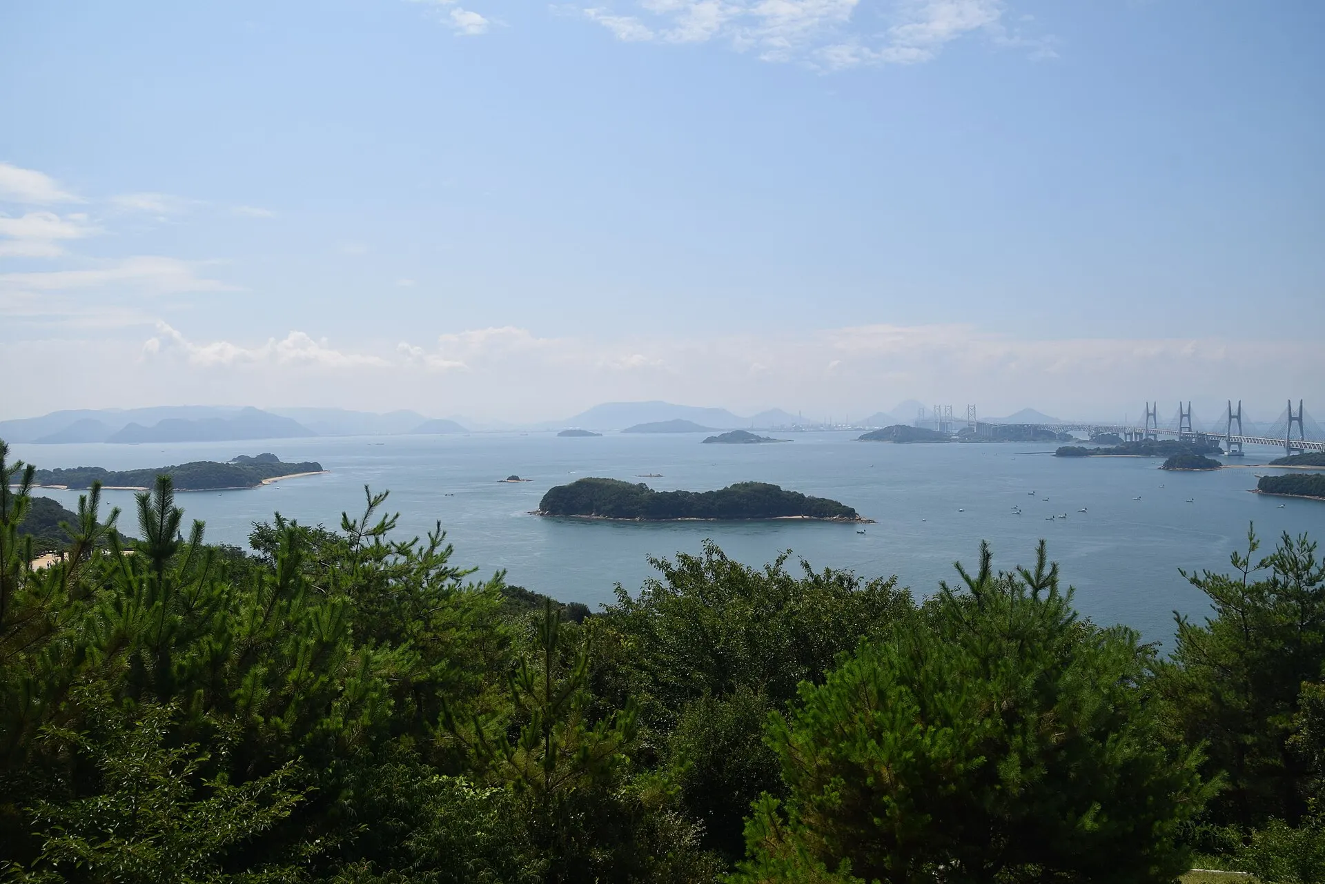 展望地から見る瀬戸内海の島々
